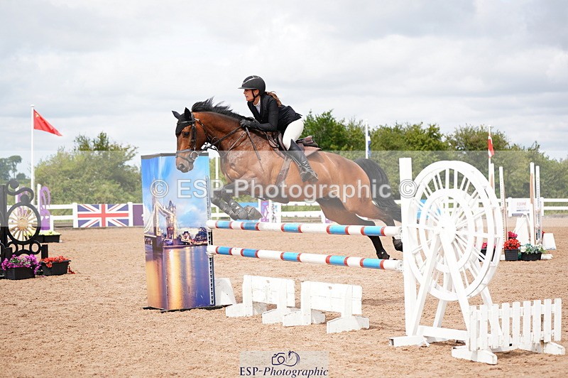 240804A-122058-10794 - Cls 51 1.05m Amateur Qualifier