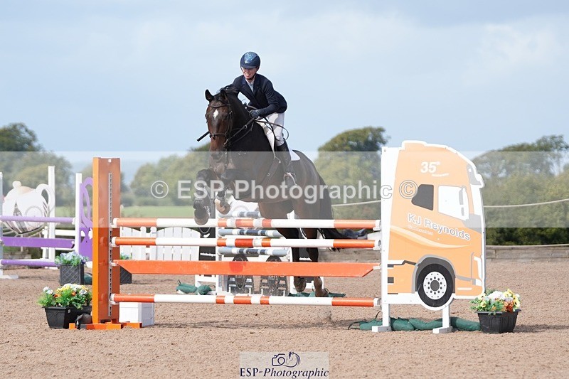 250913-114959-06747 - Cls 15 Snr Foxhunter