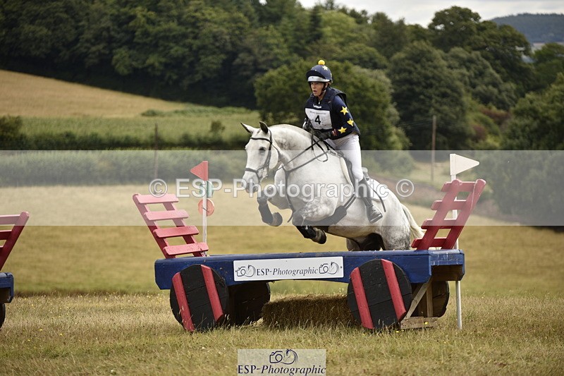 250802A-102012-01100 - A-004-Helen.Hickson-MAYERTORNE.POPADOODLEDOO