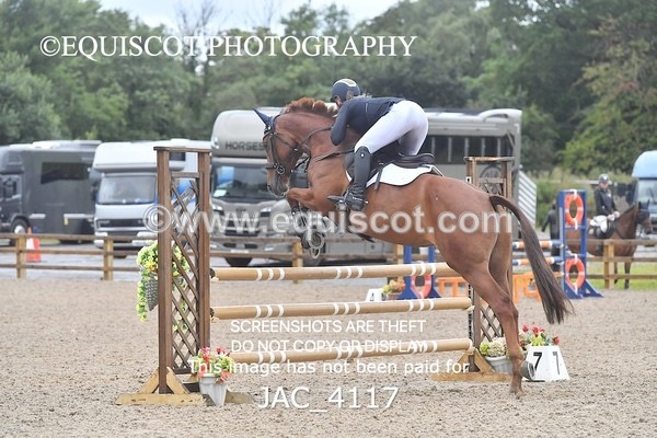 JAC_4117 - CLASS 5 Senior Discovery/ 1m Open