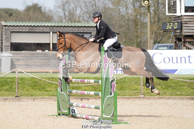 260322A-130648-01785 - 12 Newcomers 1m 10 Open