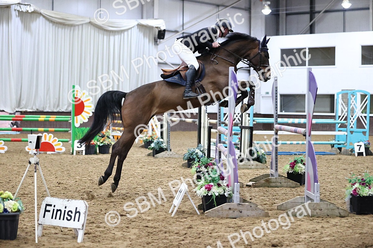 SBM_001526 - Class 4 - Senior Newcomers - 1.10m Open