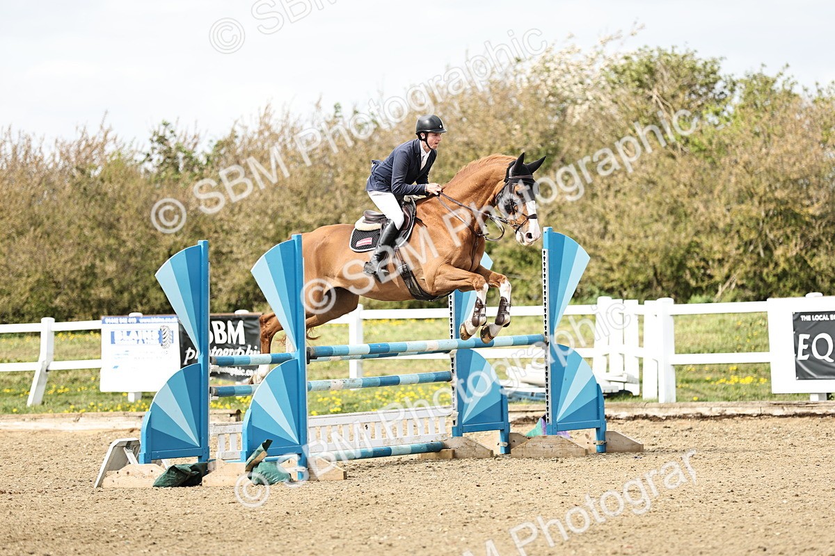 SBM_001246 - Class 4 - Senior Newcomers - 1.10m