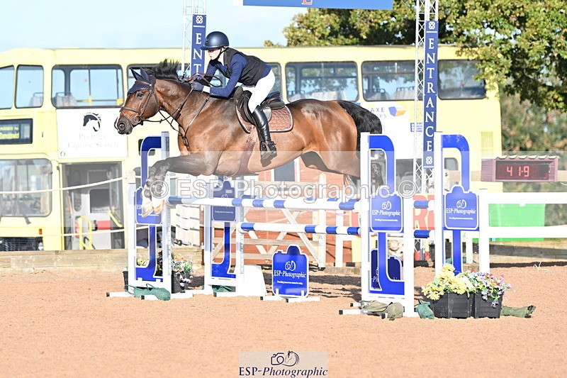 231015A-094014-07014 - Cls 28 Newcomers & 1.10m Open