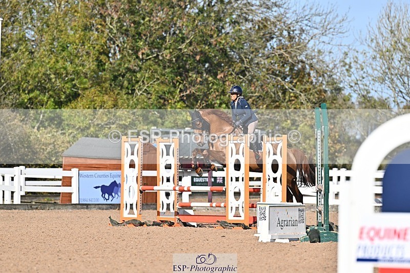 261028-105637-00131 - British Novice and 90cm