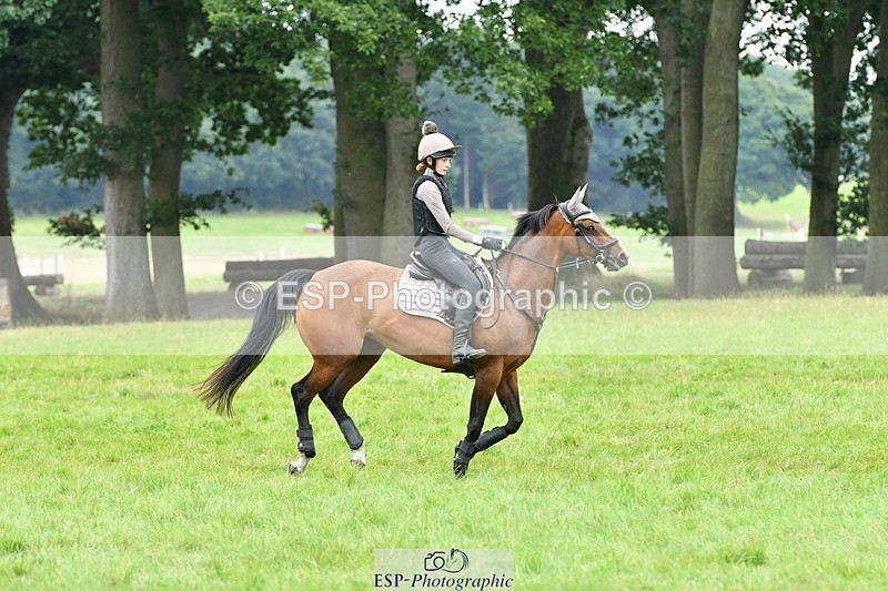 230817-131142-00833 - Theo's 1st Group - XC