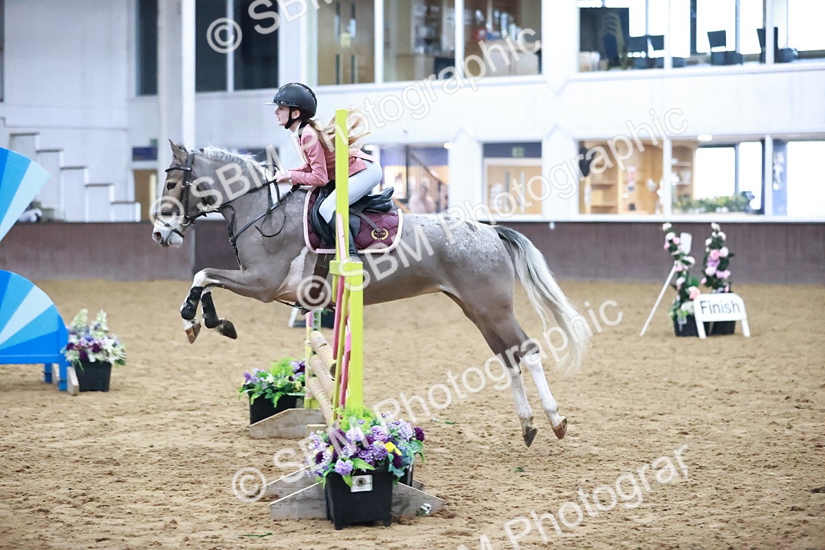 SBM_001814 - Class 9 - Pony Intro 75cm