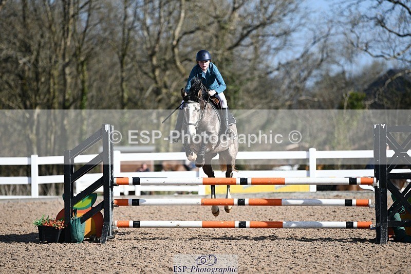250330-101136-06027 - Cls 32 British Novice and 90cm
