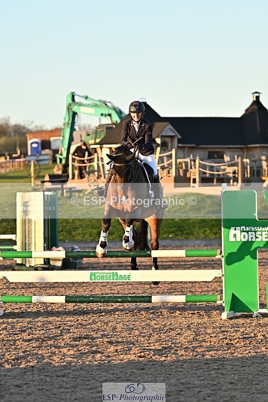 250401-191306-00929 - 90cm Classes