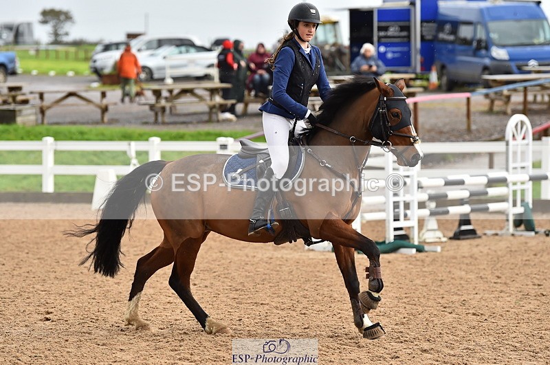 231028A-121016-01040 - Cls 3 Discovery & 90cm Open