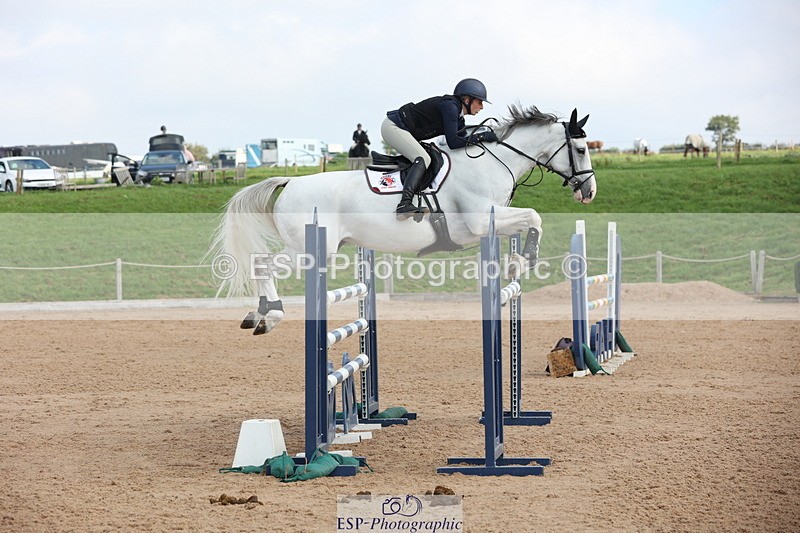 230915A-111955-01717 - Cls 2 Snr Foxhunter