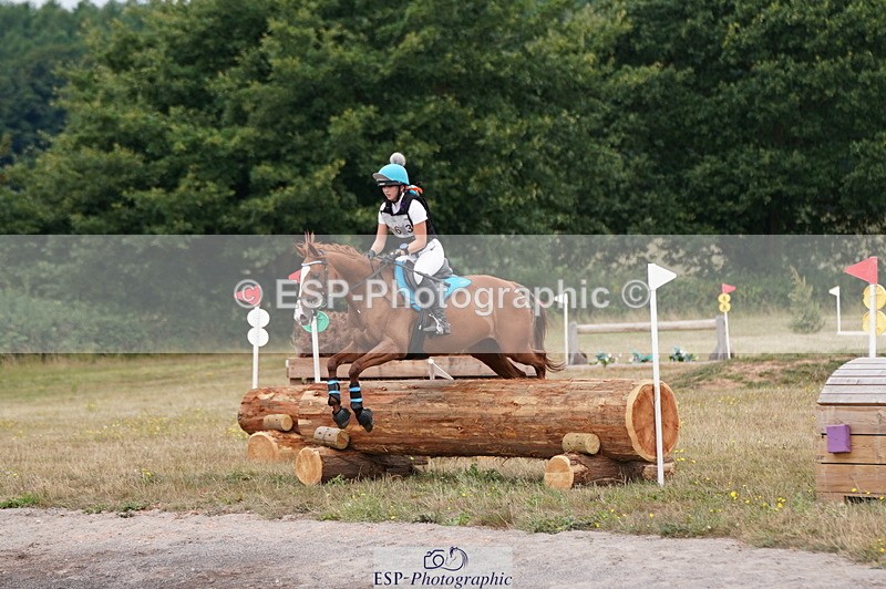 250802A-110628-02094 - B-063-Beth.Jones-FANTASY.CHILLI.(GB)