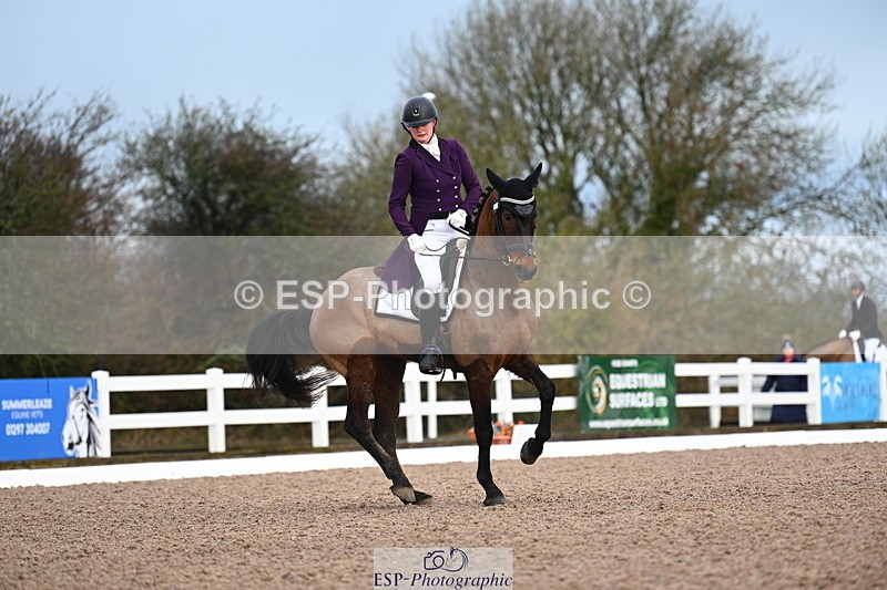 240218A-091801-05077 - 151-NICOLA.KAYES-BOSS.X