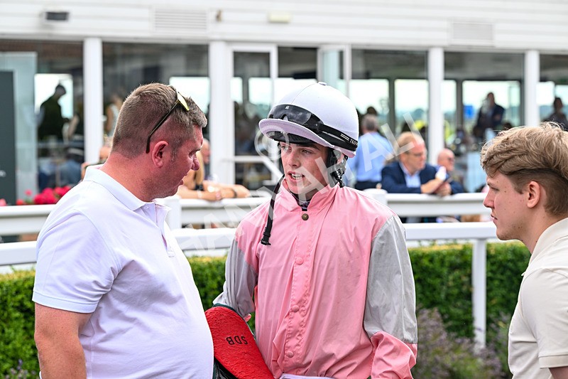 040826-Race 2-Iconic Times-4957 - Race 2 14.45pm Hugh James Classified Stakes