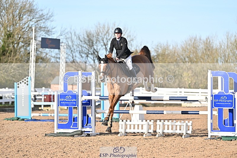 241113A-135117-00733 - Cls 05A&B Snr Fox & 1.20m Open