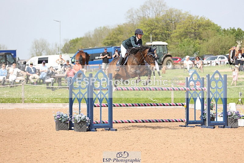 240511A-142820-14305 - Cls 36 National 1.30m Open