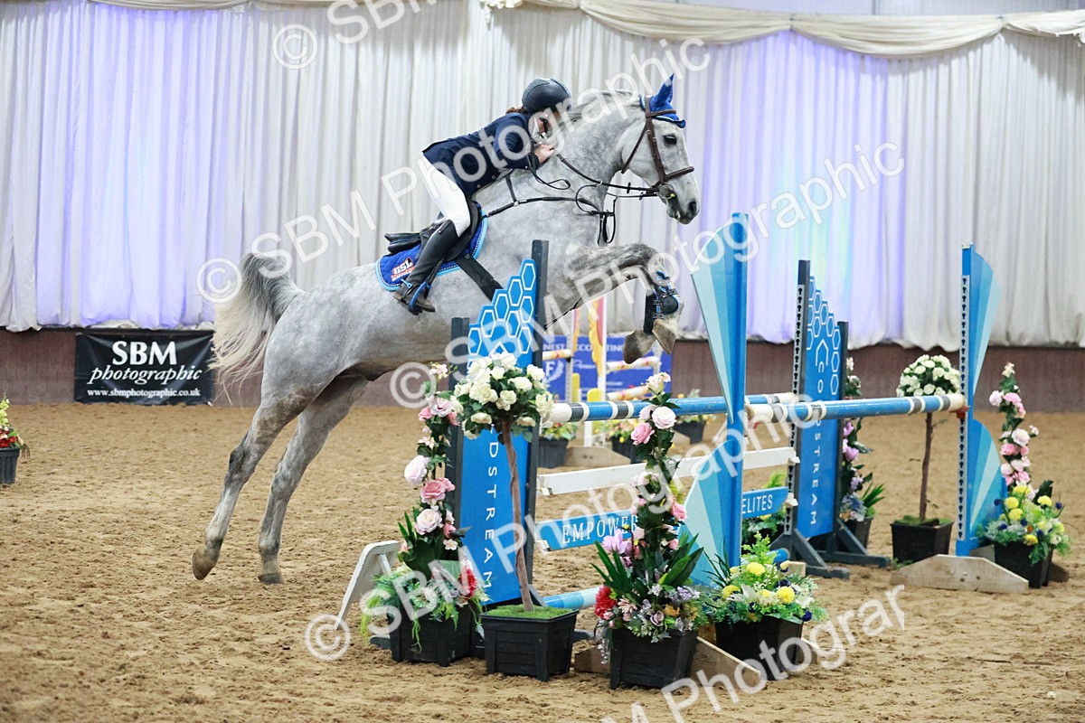 SBM_004382 - Class 17 - Senior Newcomers - 1.10m