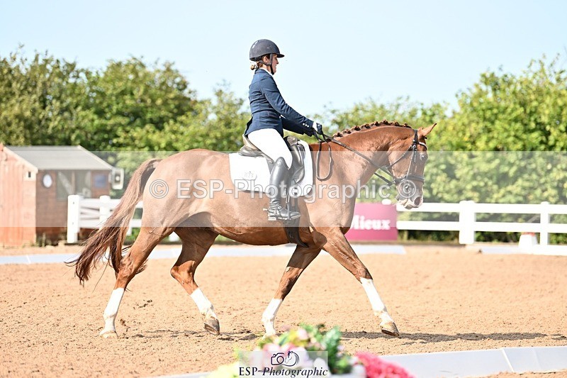 250815-095701-00235 - 026-Pippa.MorganDavinci.Vl