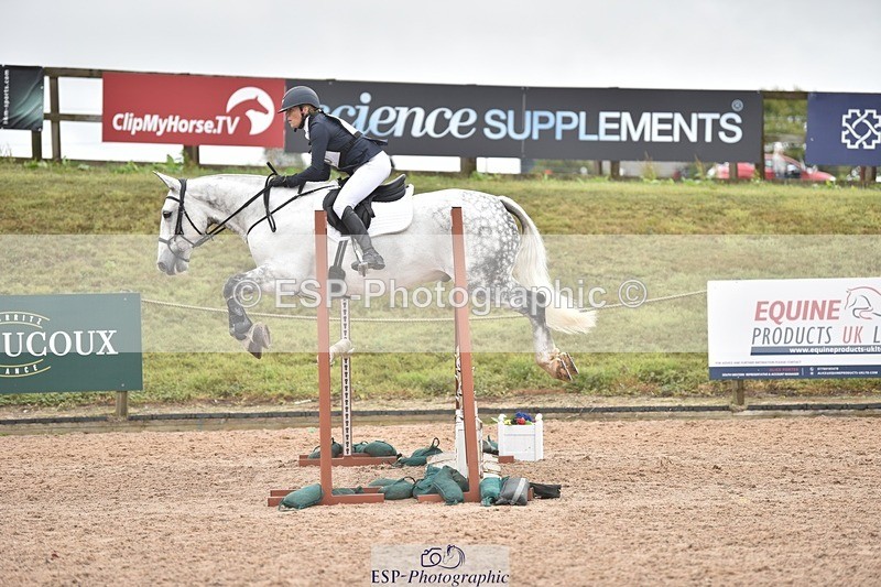 250830-112126-00532 - B-060-Helen.Hickson