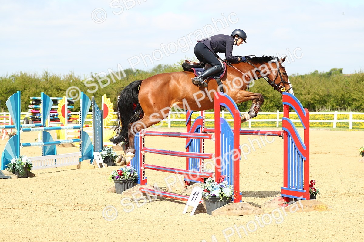 SBM_001324 - Class 5 - Senior Foxhunter 1.20m