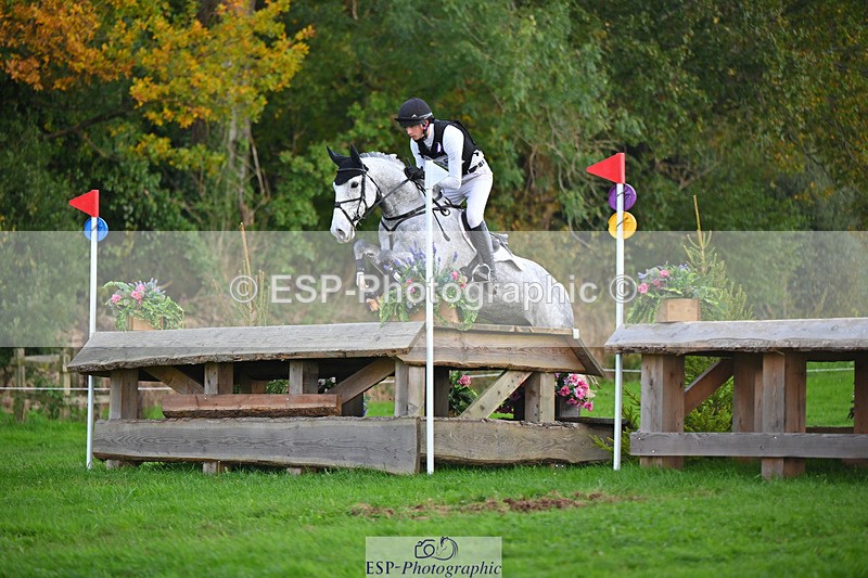 241025-155540-10414 - 236-Musa.Hussain-LIQUID.LUCK