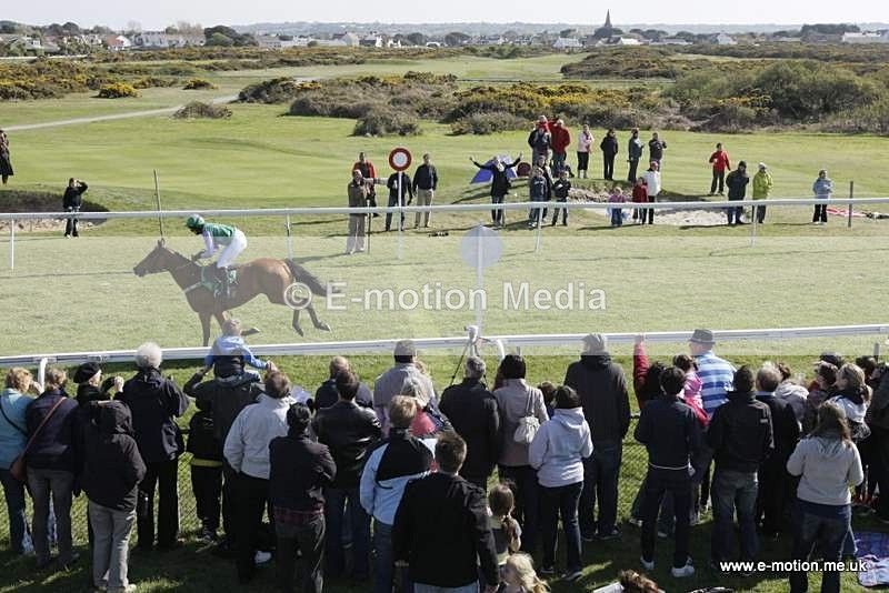 Race 4 5 - Gsy Race Finish Line 03/05/10