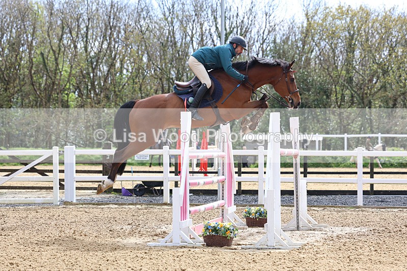 3E7A2447 - Class 9: Senior 1.30m open