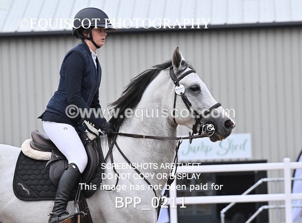 BPP_0211 - CLASS 25 SUN HOYS Redpost Equestrian Senior Foxhunter Second Round