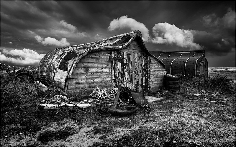 Lindisfarne sheds - Landscapes - Mono