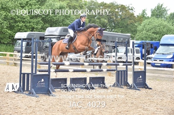 JAC_4029 - CLASS 4 - SAT -Senior Newcomers/ 1.10m Open