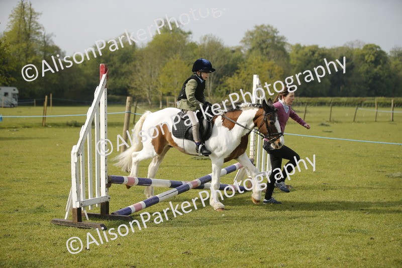 20260426-1018 - Class 1 - Mini Jumping - Lead rein or Assisted