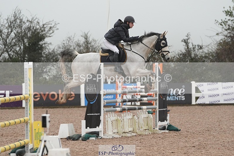 251207-121132-01993 - Cls 20 Snr Newcomers and 1.10m