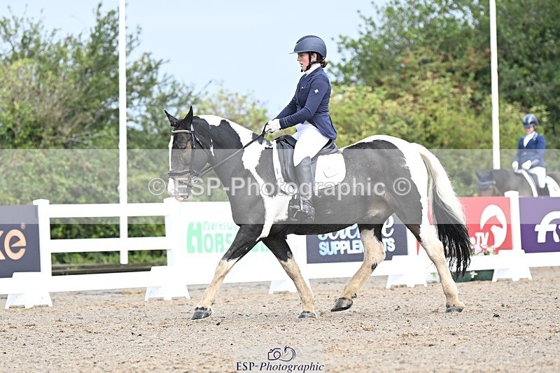 250907-105510-06406 - 082-Samantha.FussellDai.The.Pied