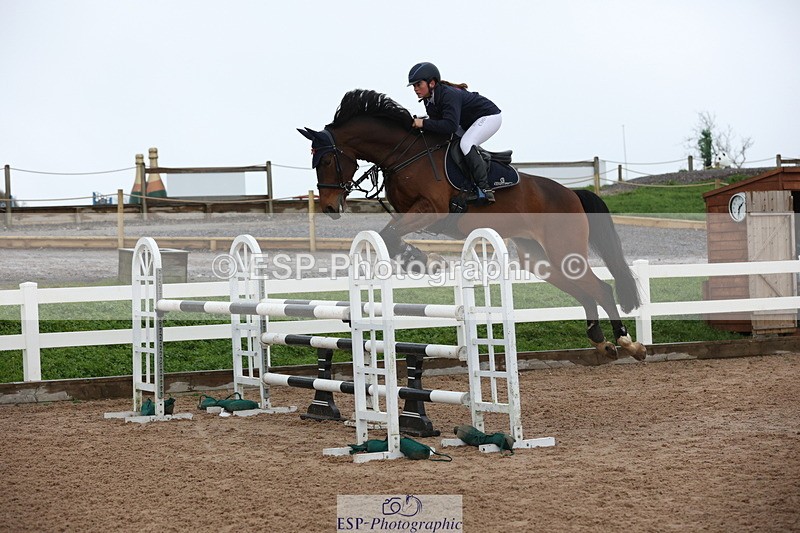 231112A-133143-04506 - Cls 20 Newcomers & 1.10m Open