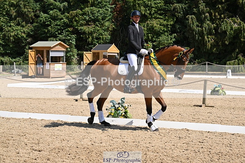 250810A-132625-06610 - Medium SILVER Presentations