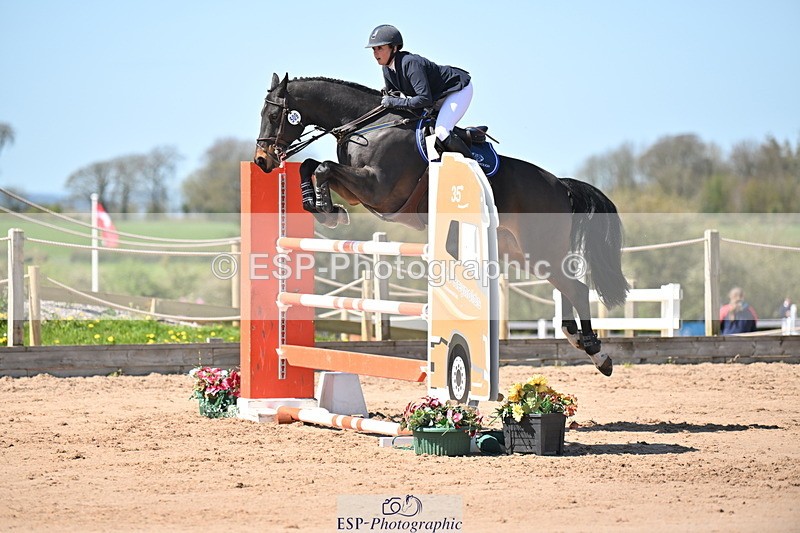 240420A-134542-11466 - Cls 7, 2 Star Medium Tour 1.35m