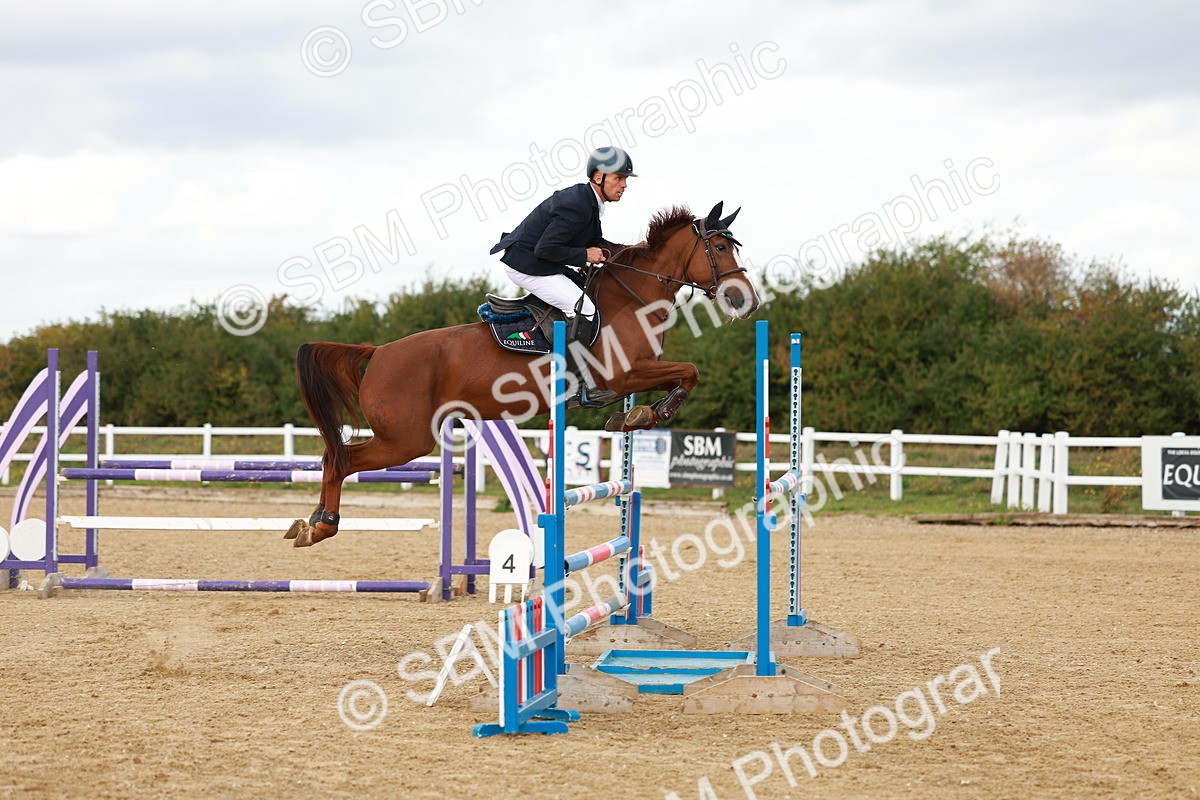 SBM_001311 - Class 4 - Senior Newcomers - 1.10m