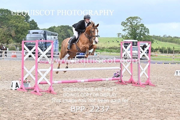 BPP_2237 - CLASS 4  FRI Senior Newcomers/ 1.10m Open