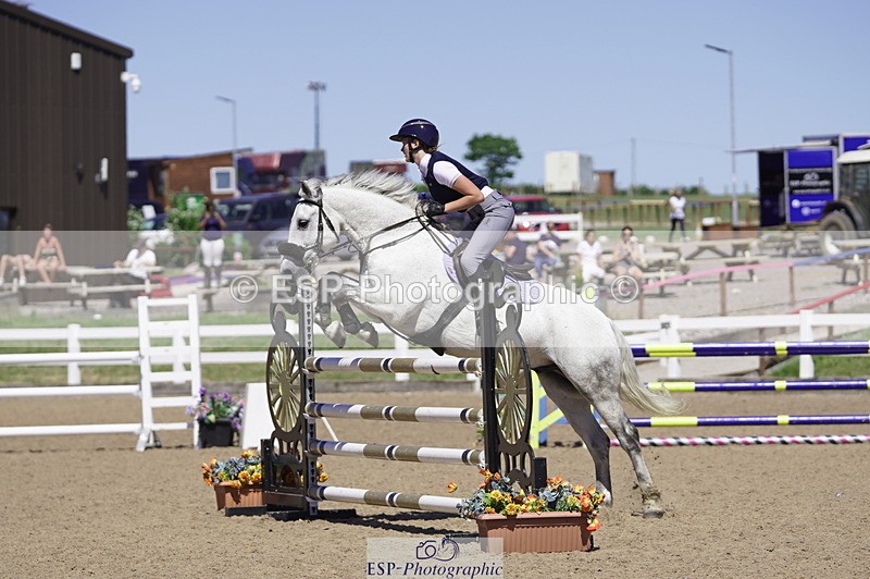 230624A-152040-02201 - Cls 26 Pony Foxhunter & 1.10m Open