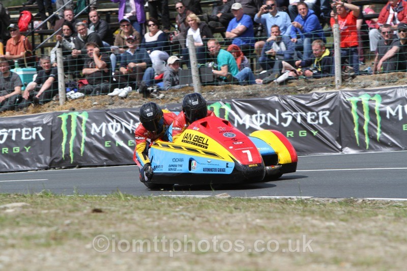 Ian Bell / Carl Bell* Yamaha / Ian Bell Motorcycles - Sure Sidecar Race 1