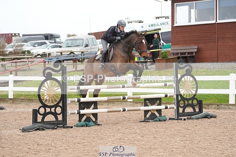 251109-103652-03423 - Cls 19 Snr 1.05m Open