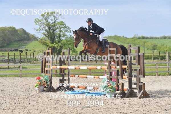 BPP_3994 - CLASS 9 - FRI - Senior Newcomers/ 1.10m Open