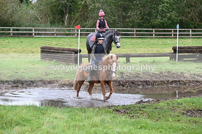 WJ6_6906 - Time at Photographer 13:06 to 13:23