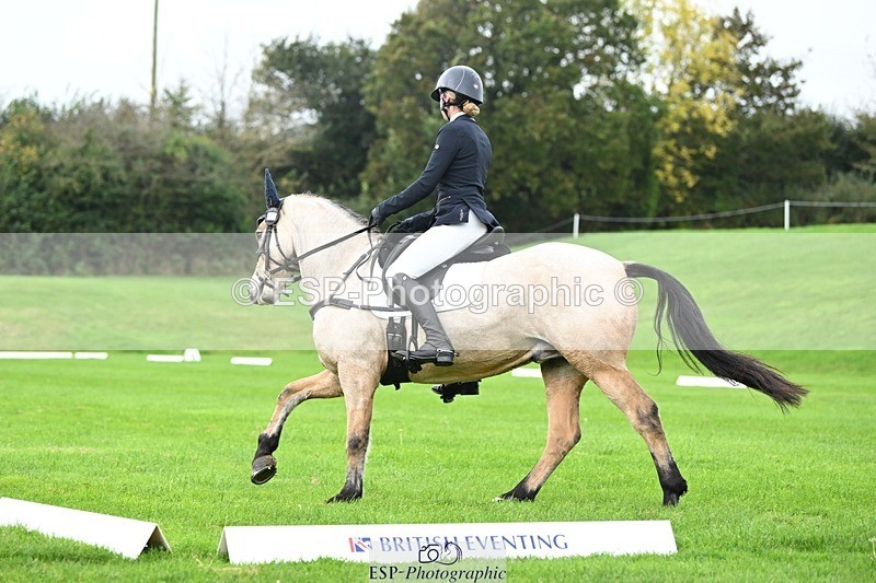 241024-102242-03001 - 409-Chloe.Dunn-TOWERHILL.SHAMIE