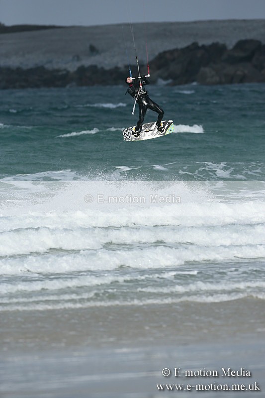 KS 020413-264 - Kite Surfing