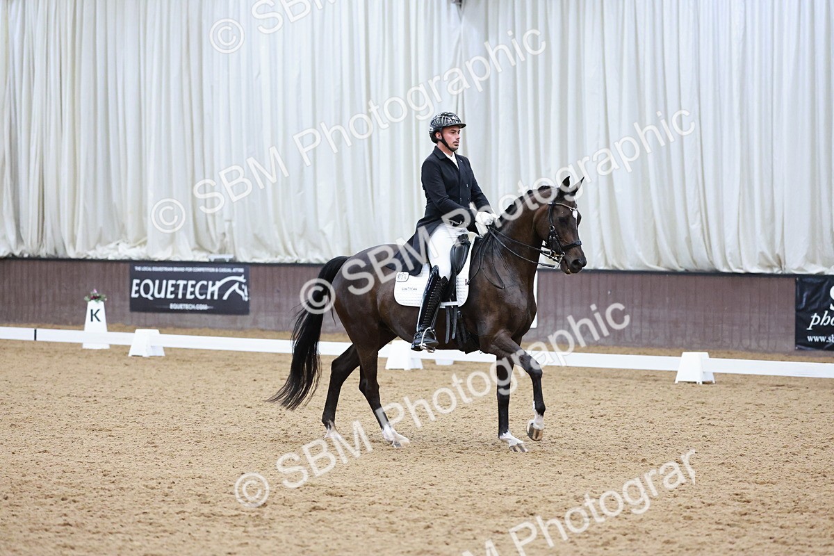 SBM_016617 - Class 5 - FEI INT II - 17.24-18.20