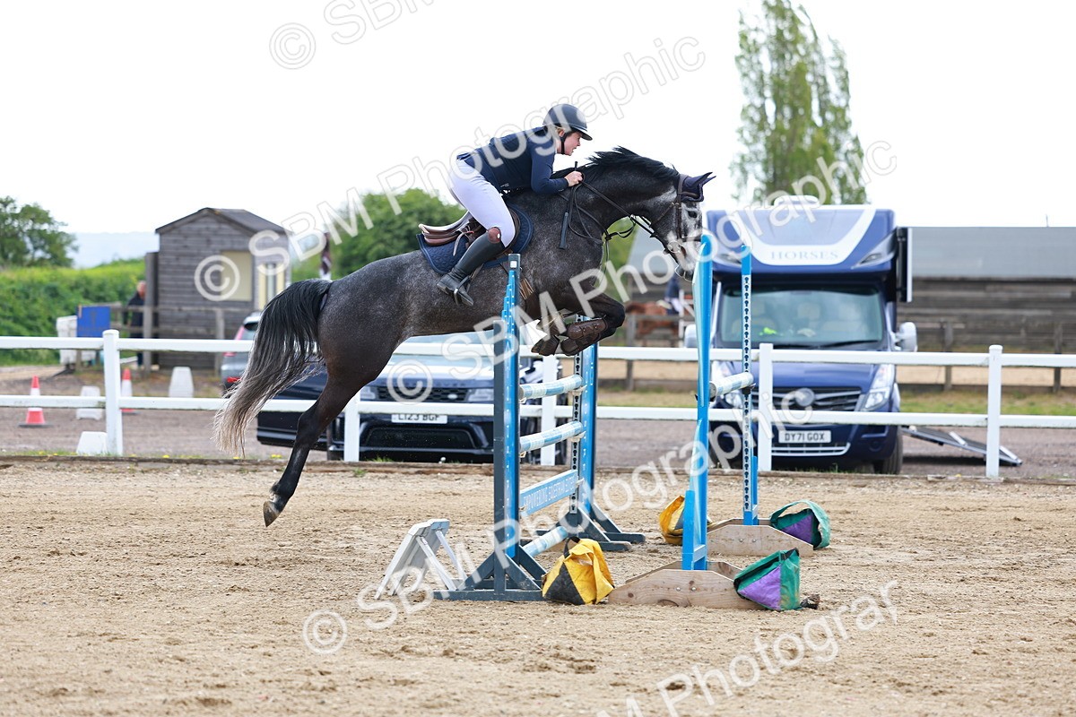 SBM_002653 - Class 11 - Senior Foxhunter - 1.20m