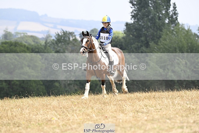 250824A-125248-36520 - 2010-Freya.Hallam-Deakin-Tommy