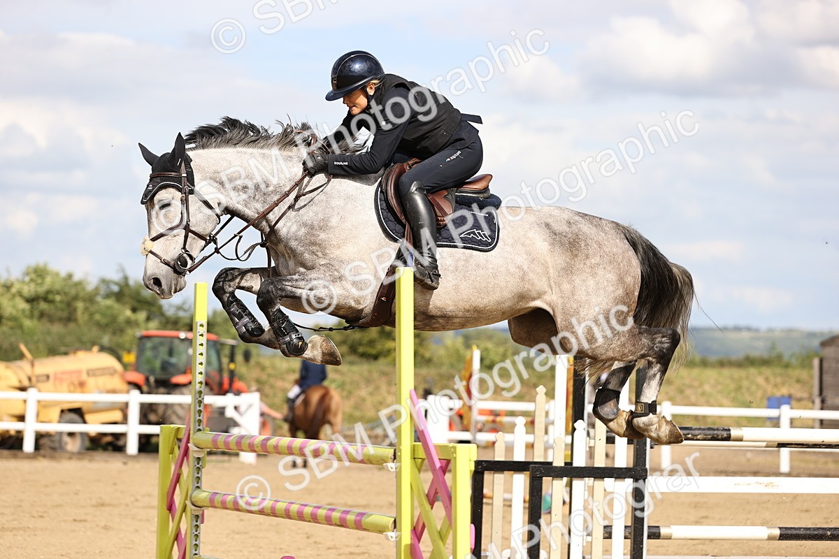 SBM_003711 - Class 13 - Senior Foxhunter - 1.20m