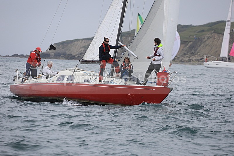 210703 UNIDENTIFIED RED BOAT 1Y3A1297 - ROUND THE ISLAND RACE 2021